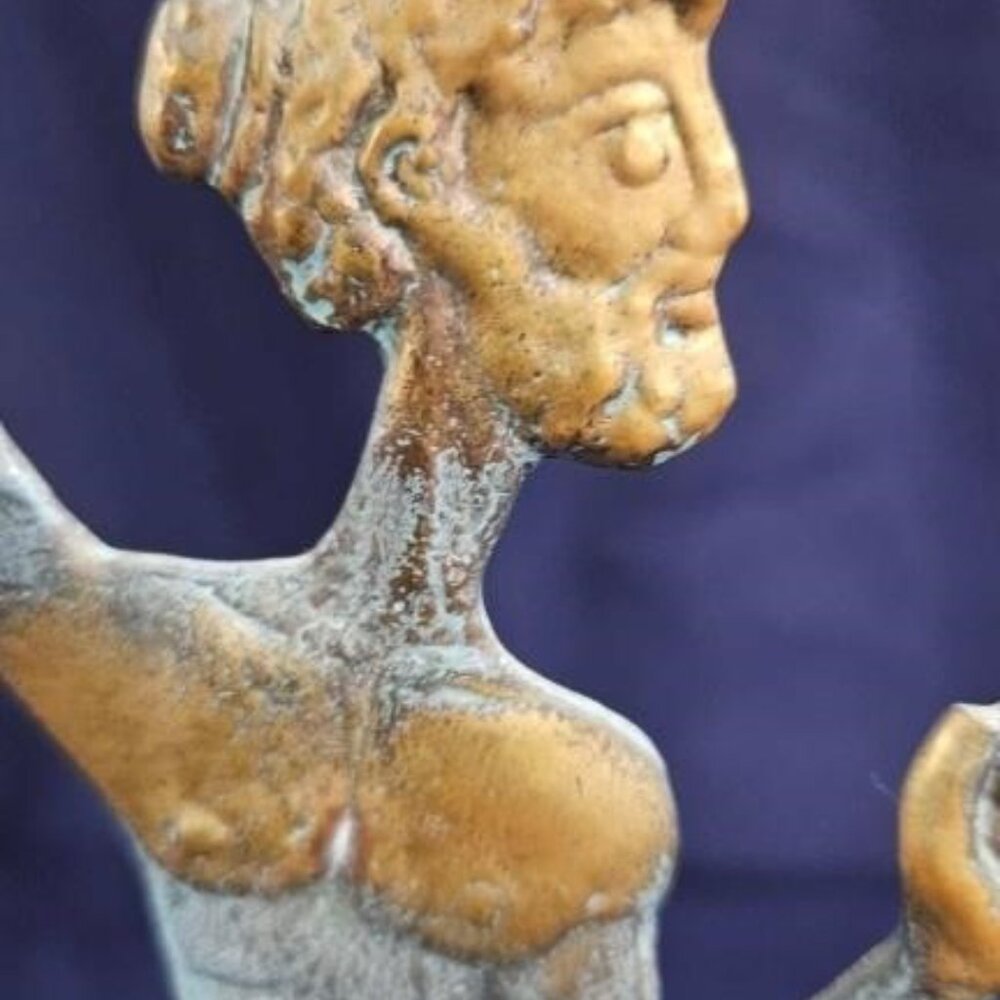 Greek God Statue Zeus Holding Lightning Bolt - Picture 2 of 5